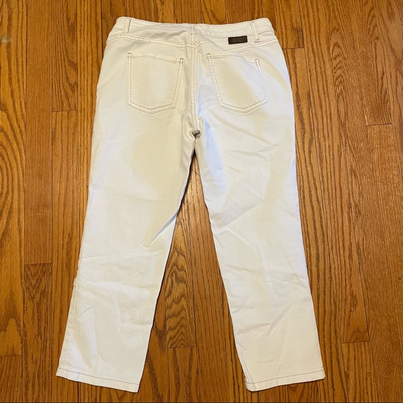 White Capris by Boden - Picture 5 of 8